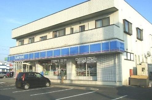 リーブラＢ(ローソン八戸類家店)