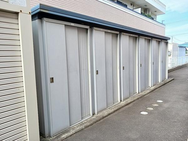 スクエアコート