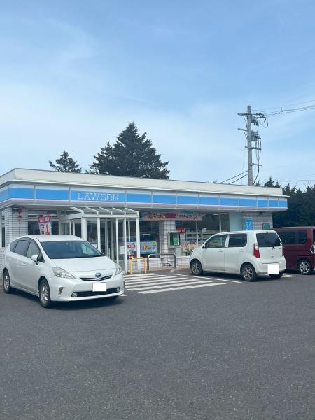 グロリエッタ3(ローソン八戸北高校前店)