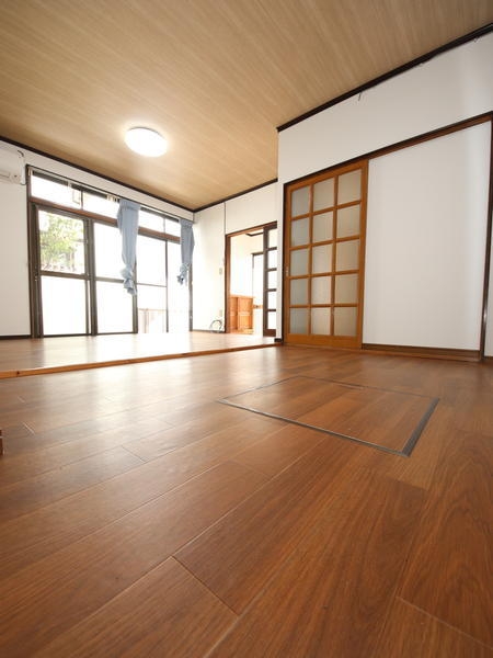 羽生市南8丁目　貸家