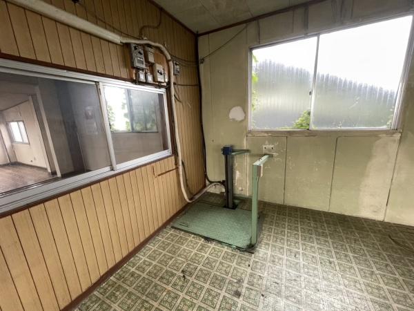 八潮市古新田倉庫
