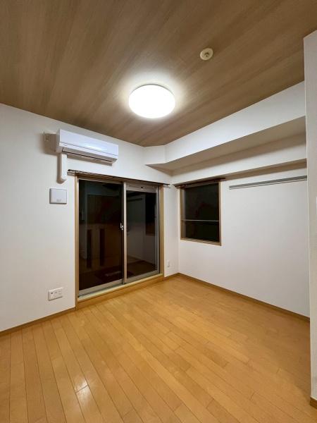 プレサンス鶴舞駅前ブリリアント(リビング)