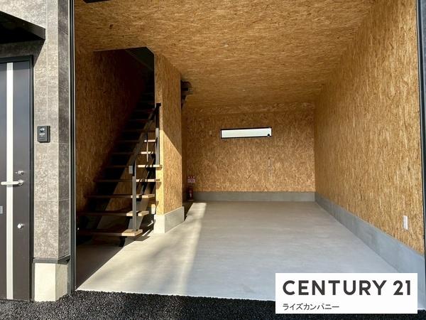 ロイズセカンド草部