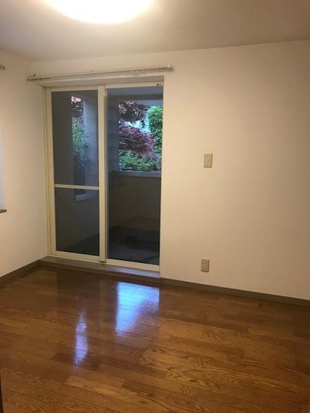 世田谷区野沢２丁目のマンション