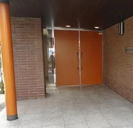 世田谷区下馬６丁目のマンション