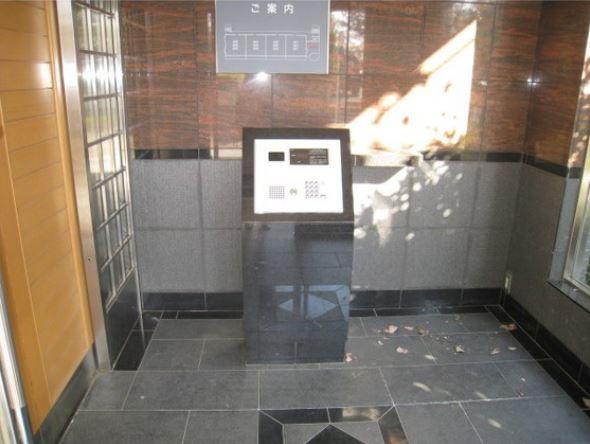 世田谷区鎌田３丁目のマンション