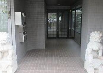 世田谷区北沢５丁目のマンション