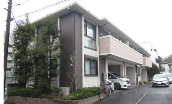 横浜市港北区大倉山３丁目のテラスハウス