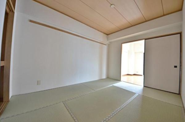 川崎市中原区新丸子町のマンション
