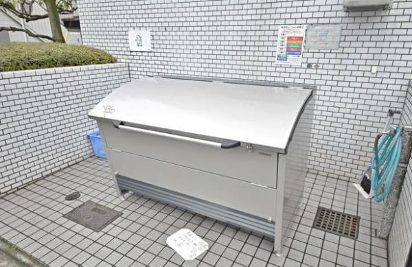 川崎市中原区新丸子町のマンション