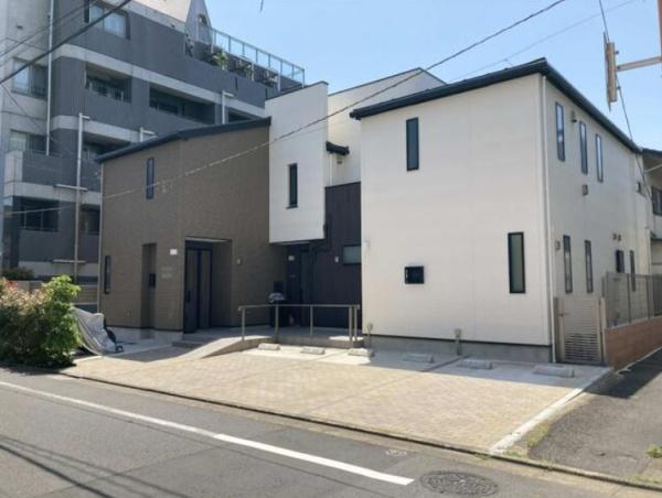 目黒区目黒本町５丁目のテラスハウス