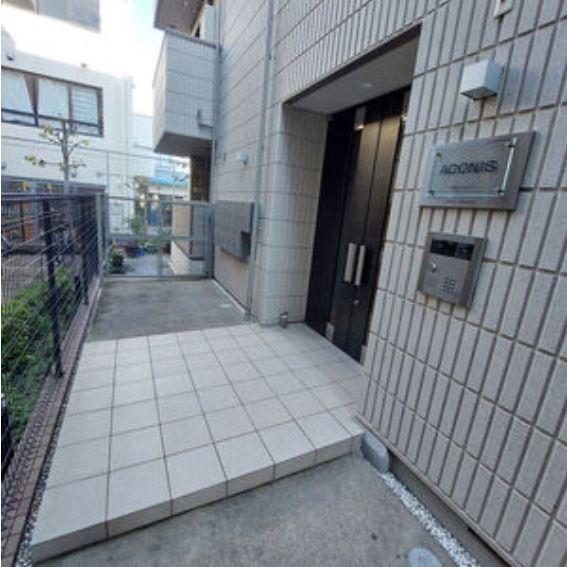 世田谷区世田谷２丁目のマンション