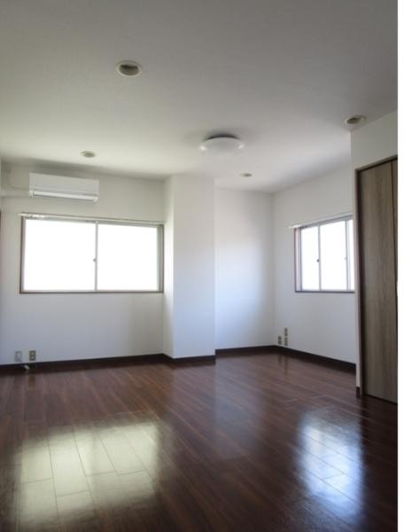 渋谷区本町４丁目のマンション