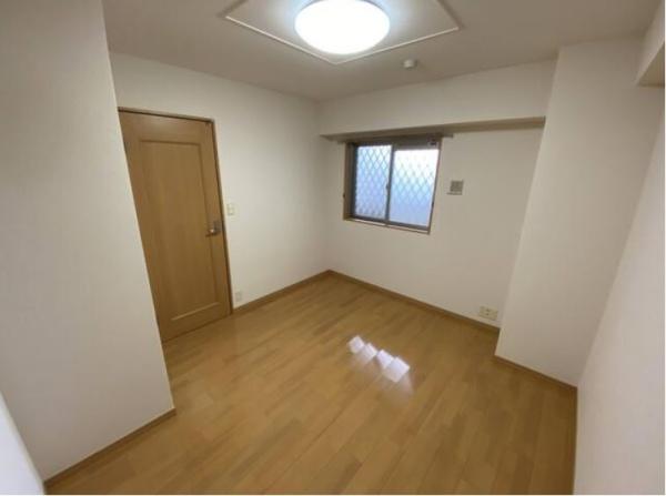 世田谷区弦巻4丁目のマンション(洋室)