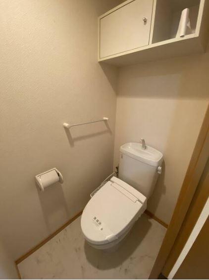 世田谷区弦巻4丁目のマンション(トイレ)