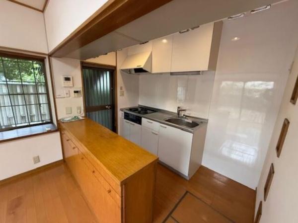 目黒区柿の木坂1丁目の貸家(キッチン)