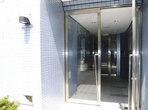 川崎市中原区小杉町3丁目のマンション(エントランス)