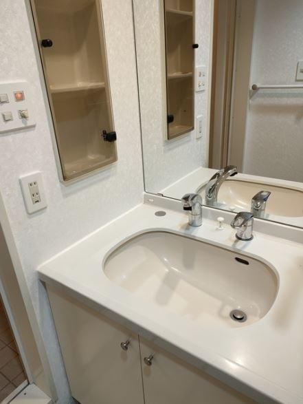 新宿区余丁町のマンション