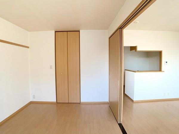 木津川市州見台２丁目のアパート
