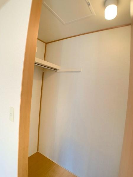 木津川市州見台２丁目のアパート