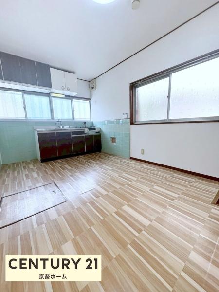 大和郡山市九条町の貸家