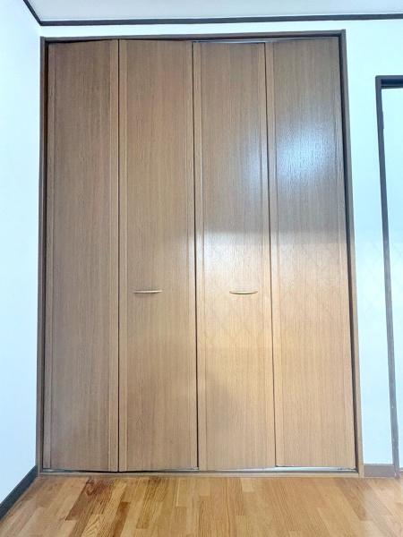 北葛城郡上牧町服部台1丁目の貸家(収納)