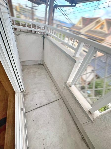 北葛城郡上牧町服部台1丁目の貸家(バルコニー)