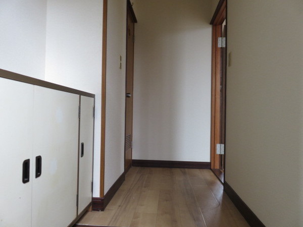 大竹市新町2丁目のアパート(玄関)