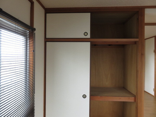 大竹市新町2丁目のアパート(収納)