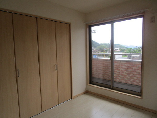 岩国市玖珂町野口のマンション