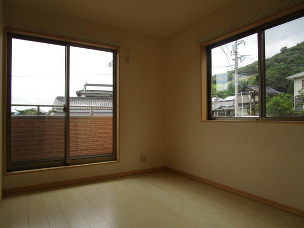 岩国市玖珂町野口のマンション