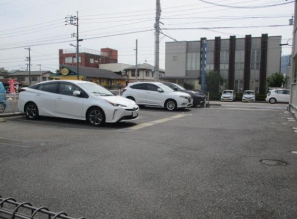 大竹市西栄３丁目のアパート