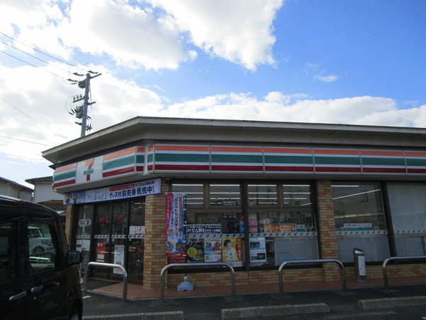 岩国市中津町3丁目の貸家(セブンイレブン岩国中津町店)