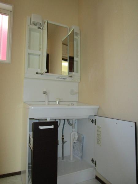 岩国市車町３丁目の貸家