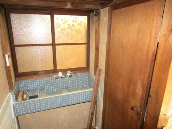 岩国市錦見１丁目の貸家