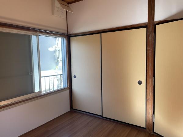 中津町３丁目貸家