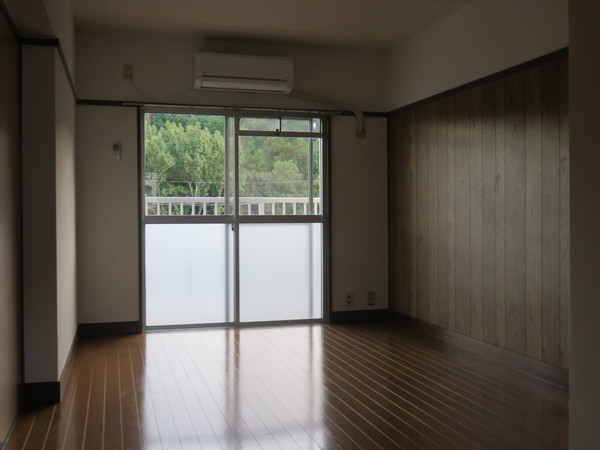 岩国市平田６丁目のマンション