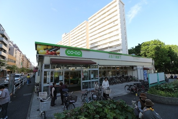Glanz東新宿(コープ戸山店)