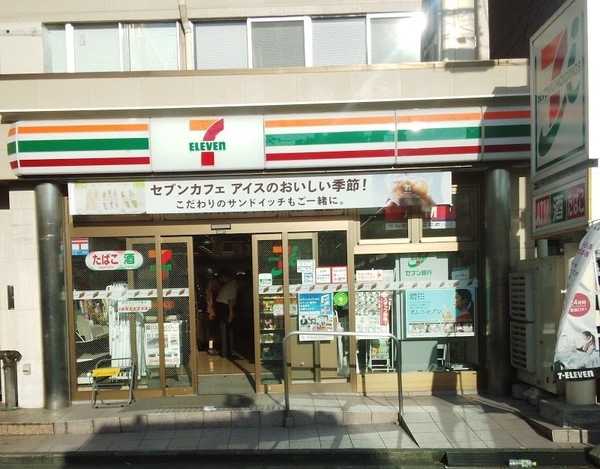House虹色(セブンイレブン高田馬場南口店)