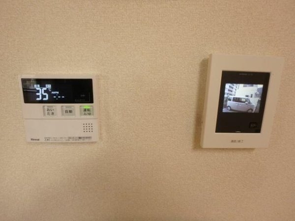 弦巻貸家
