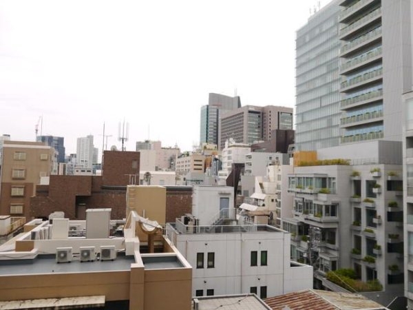 ウイン青山