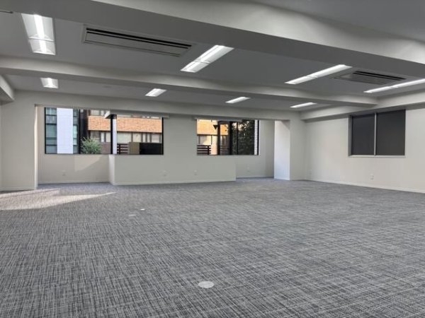 ＫＩＴＡ　ＢＬＤＧ．