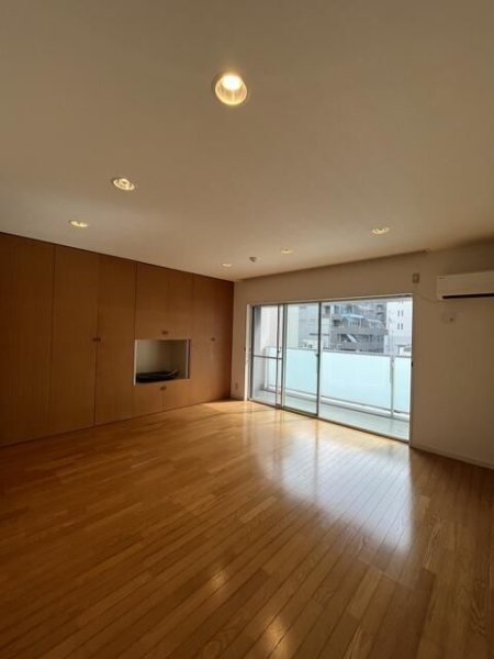 Ｅｌｉｔｅ　Ｒｅｓｉｄｅｎｃｅ　Ｍｉｙａｍａｓｕｚａｋａ