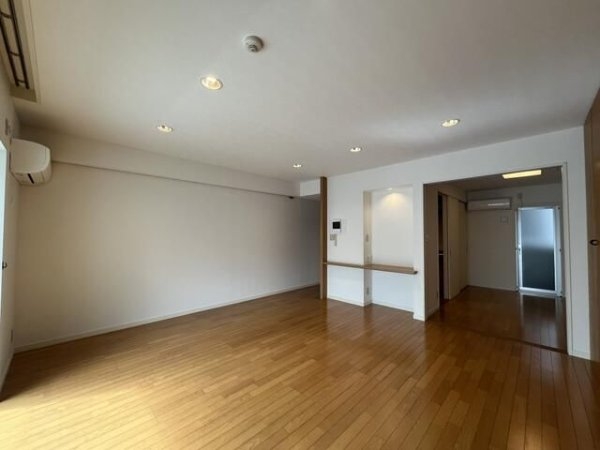 Ｅｌｉｔｅ　Ｒｅｓｉｄｅｎｃｅ　Ｍｉｙａｍａｓｕｚａｋａ