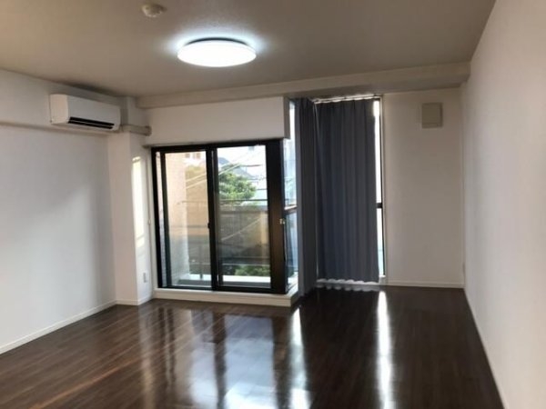 ＦＲＥＳＣＡ神宮前
