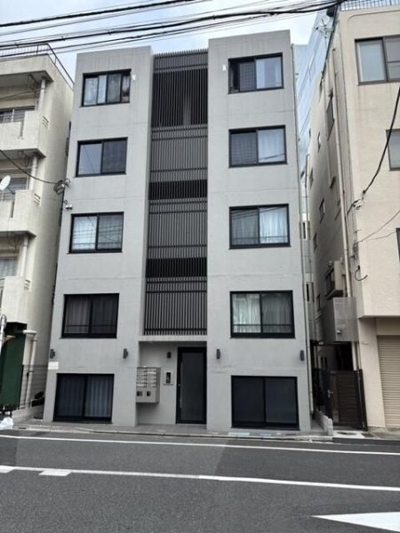 ルーナクレシェンテ早稲田