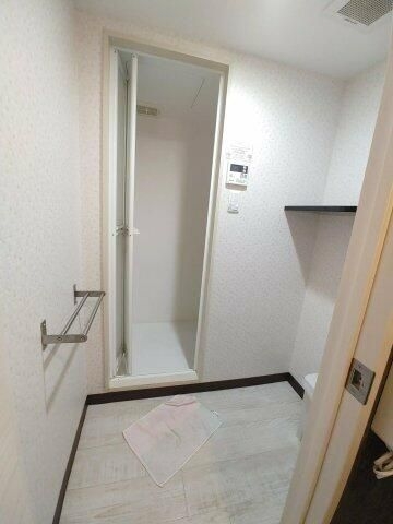ＳＢ０３０　クロス三軒茶屋９
