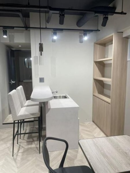 ＡＺ　Ｇｉｎｚａ　Ｅａｓｔ