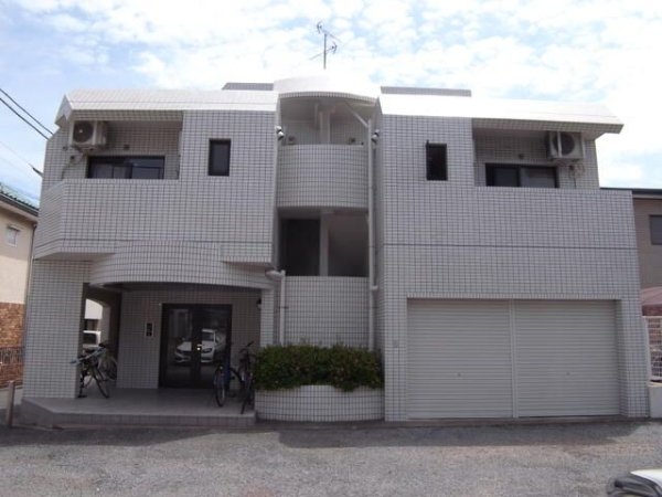 上馬ホームズ