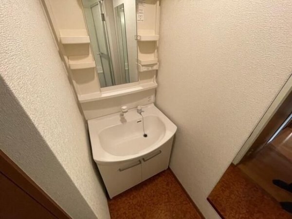 サンパラッツオ六番館